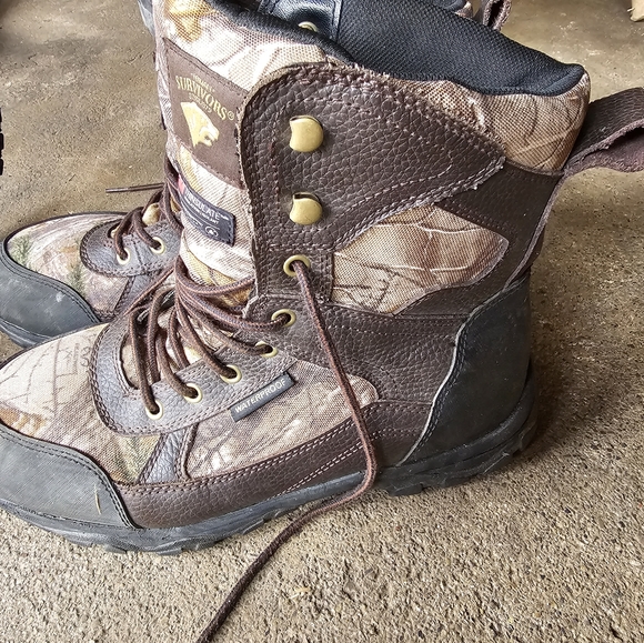 Survivor Boots - Picture 3 of 3